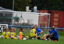 Na kluky i holky ve středu čeká „Den s fotbalem“