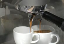 LITOMĚŘICE: Kavárny a restaurace to nevzdávají, mají výdejová okénka