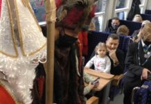 LITOMĚŘICKO: Mikuláš s čertem nadělovali na Švestkové dráze