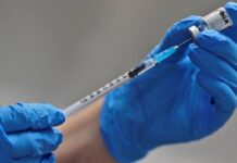 Osamělým seniorům se zájmem o očkování proti koronaviru v Litoměřicích pomohou