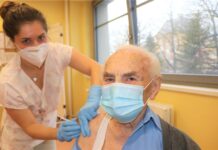 Proti koronaviru se nechal očkovat i stoletý Ústečan Alois Randous