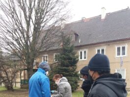 V Lovosicích na koronavirus testovali bezdomovce