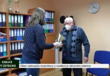 KEBLICE: Obec nakoupila respirátory a rozdává je občanům zdarma