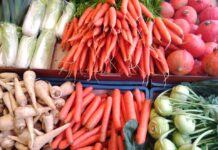 V pondělí 12. dubna se otevřou obchody s dětským zbožím, papírnictví a farmářské trhy