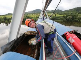 FOTOREPORTÁŽ – Akvadukt přes Labe prochází opravou.
