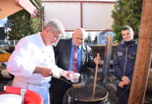 Jozef Pásztor bude opět vařit polévku a guláš pro nemocnici