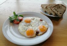 Caffé Říp nabízí snídaně i polední menu