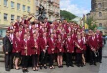 Dechový orchestr mladých do Roudnice pozval Pralinku