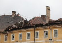 FOTOGALERIE: V Terezíně se zřítila další část Žižkových kasáren