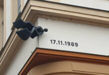 FOTOGALERIE: Sametová vzpomínka na 17. listopad v Litoměřicích