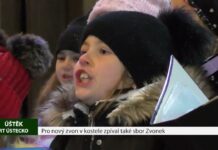 ÚŠTĚK: Pro nový zvon v kostele zpíval také sbor Zvonek