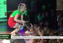 LITOMĚŘICE: V Kulturním a konferenčním centru děti bavili Kája a Bambuláček