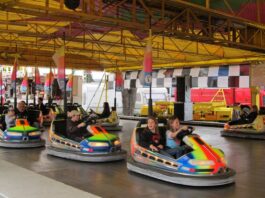 Na Pouť na Zahradě Čech dorazí Jan Bendig a skupina Holki