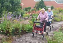 Klienti Domova na pahorku vyrazili do Botanické zahrady Teplice