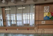 Senioři z Domova na Dómském pahorku jezdí plavat