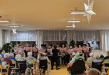 Třebenický ženský sbor zazpíval v SeniorCentru SeneCura