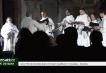 LITOMĚŘICE: Adventní benefiční koncert opět podpořil revitalizaci kostela