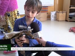 TŘEBUŠÍN: Druháci ze Svobodné ZŠ ve vyučování vyráběli loutky