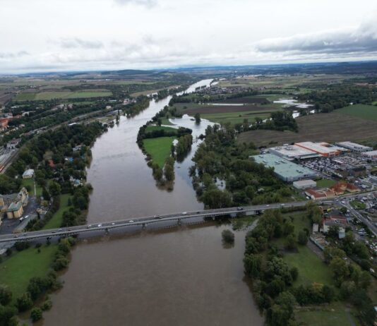 Fotogalerie: Aktuální letecké záběry Mlékojed a Litoměřic – 16. 9. 2024