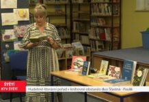 ŠTĚTÍ: Hudebně-literární pořad v knihovně obstaralo duo Šťastná – Paulík