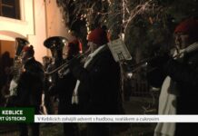 KEBLICE: V Keblicích zahájili advent s hudbou, svařákem a cukrovím
