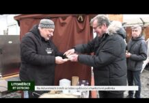 LITOMĚŘICE: Na Adventních trzích se letos vydávala i charitativní polévka