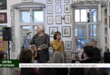 ÚŠTĚK: Křeslo pro hosta s Petrou Černockou nabídlo dle očekávání i zpěv