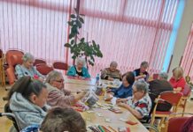 Klienti Domova na Dómském pahorku už přivolávali jaro výzdobou