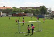 LITOMĚŘICE: Fotbalového turnaje pro starší školáky se zúčastnilo 16 týmů