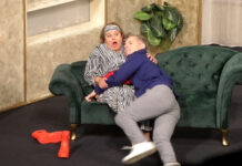 LITOMĚŘICE: Divadlo Háta pobavilo diváky komedií „Až naprší a uschne“